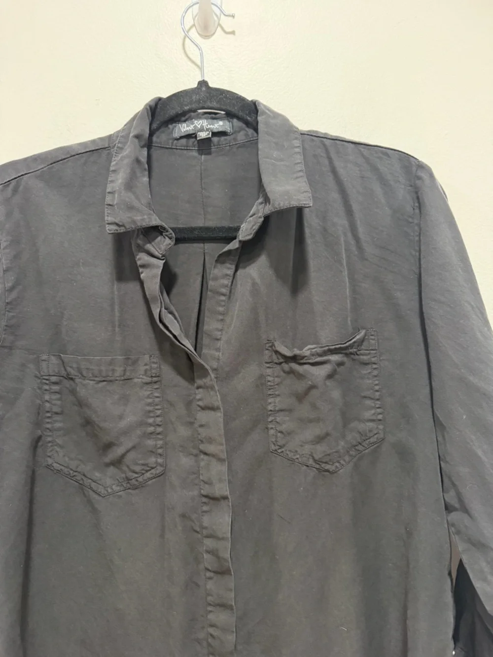 Velvet heart Riley black shirt Medium